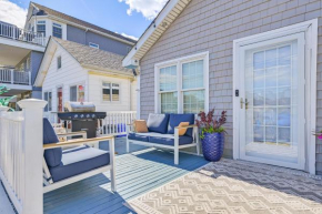 Walk to Ocean Pet-Friendly Home in Long Beach!